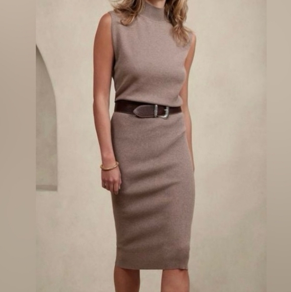 Banana Republic Dresses & Skirts - Banana Republic Giulia Midi Sweater Dress Sz L